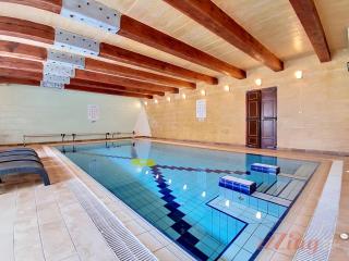 Enchanting Villa Retreat with 5 Bedrooms in Gozo - 8