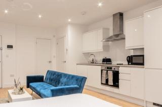 Central Studio - Parking - Sleeps 2 - WiFi - 4
