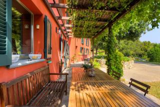 la villa rossa nestled between the hills and the sea - 8