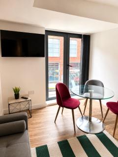 One bed flat in the heart of City Centre - 7