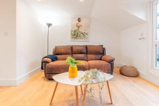 Rooftop - Sleeps 2 - Central - Parking - WiFi - 9