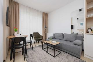 Comfortable Studio Near PGE Narodowy by Noclegi Renters - 5