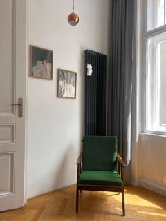 Elegant Vintage Apartment - 5