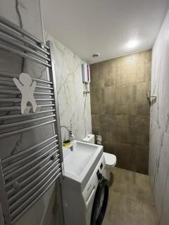 Apartment In An Eite Area - 6