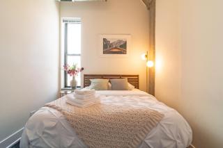Chic Cozy 3BR Michigan Avenue Spacious Suite Close to Iconic Chicago Landmarks & Attractions - 8