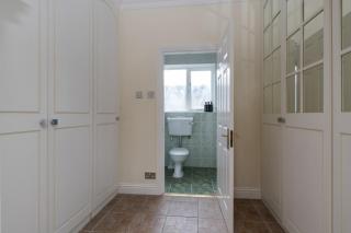 4BR Bungalow - Gated Parking - Perfect For Groups - 1
