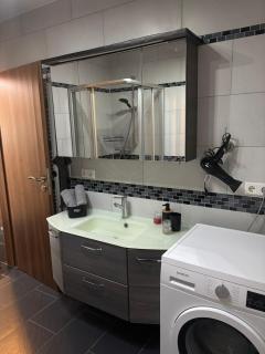 Single apartment, centrally located, renovated and modernized - 9