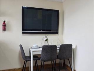 Charming 2-Bedroom Apartment in Dublin City Center - 6