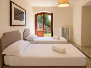 Xenia - 3 rooms apt at Villa Edoardo - 7
