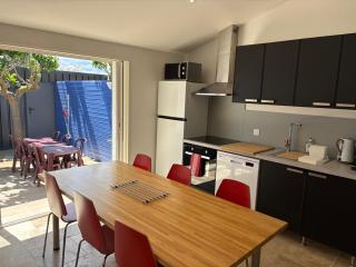 Maison Gekko I & II, climatisée avec patio, places de parking privées, plage à 800m - 8