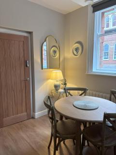 York House Apartments - 6