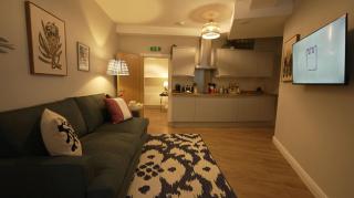 York House Apartments - 8