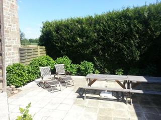 Cottages - Sleep 15 - Pool - Gardens - Bbq - 5