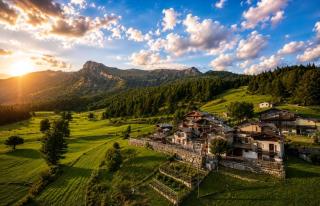 Historic Chalet At 1600M With Mountains Views - 9