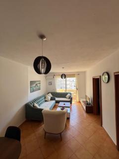 Stylish & Spacious Apartment Near the Beach - 1