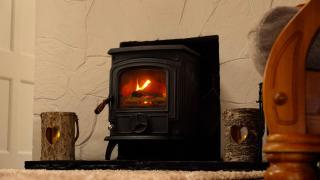 190 Year Old Cottage, Fire, Hot Tub & Games Room - 6