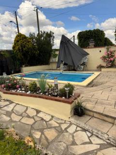 Maison familiale avec piscine aux portes de Paris - 1