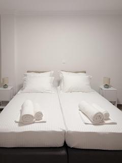 Platon Apartment - 9