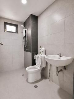 JOVIAL Modern Cozy Homestay `Meritus Perai - 3