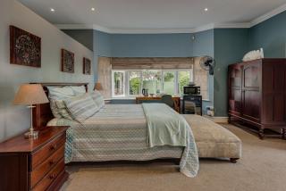 Mill Park Executive Suite - 9