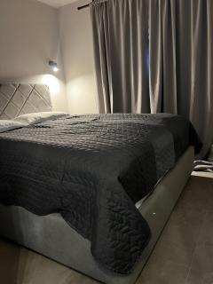 ROOM 44 - 5