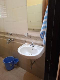 MARYTHONY GUEST HOUSE,Cansaulim - 7