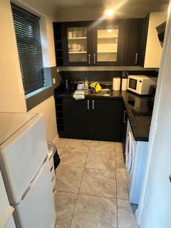 Lower Earley Ground Floor Studio - 3