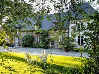 Holiday Home Charmante normannische Ferienwohnung Les chataigniers 2 Zimmer by Interhome - 0