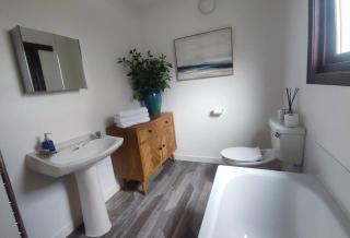 Loch View Highland House for Two - 2