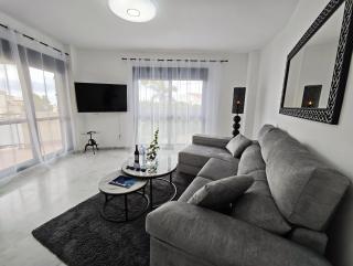 Luxury Groundfloor Private Jacuzzi - EHHouse - 1