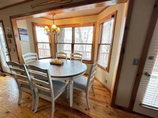 Cozy Beaver Lake Getaway - 6