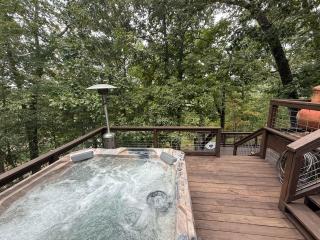 Cozy Beaver Lake Getaway - 2