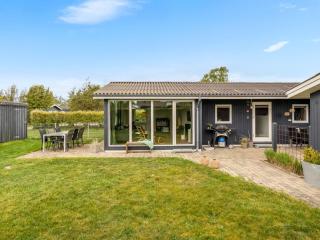 Holiday Home Sampsa - 350m from the sea by Interhome - 2