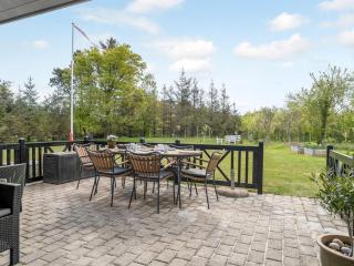 Holiday Home Fredegæst - 700m from the sea by Interhome - 1