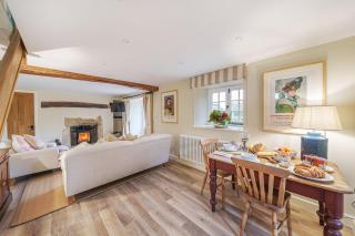 Puddle Cottage - 1