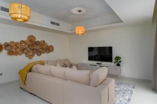 Spacious 4BR Villa DAMAC HILLS 2 ASTER - 8