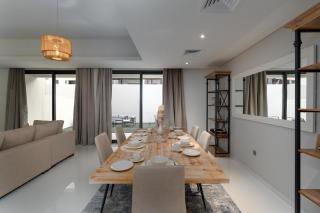 Spacious 4BR Villa DAMAC HILLS 2 ASTER - 5