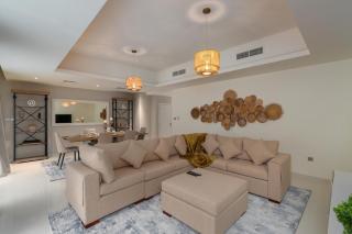 Spacious 4BR Villa DAMAC HILLS 2 ASTER - 4