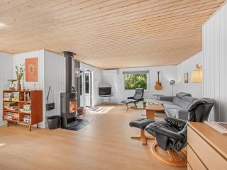 Holiday Home Eine - from the sea by Interhome - 6
