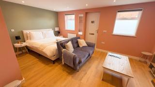 Studio Flat in Seymour Road - Bristol - 0