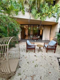 Mistiq Private Studio with Garden - 8