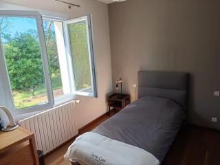 Maison Zen en pierre avec piscine et parc, proche Bordeaux et Saint-Emilion - 1