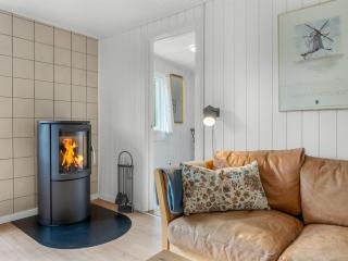 Holiday Home Antonie - 700m from the sea by Interhome - 1