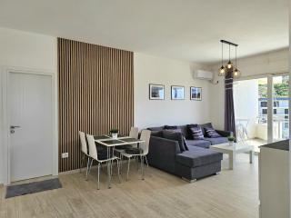 Sea Breeze Apartments - 7