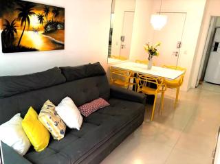 Apartamento Praia do Forte Cabo Frio com Ar e Piscina - 1