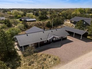 Holiday Home Arine - 700m to the fjord by Interhome - 2