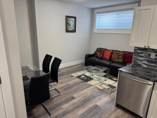 Elegant 2-Bedroom Basement Suite in Wood Buffalo, Canada - 9