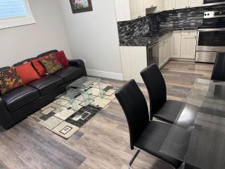 Elegant 2-Bedroom Basement Suite in Wood Buffalo, Canada - 4