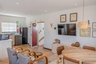 StayBOL Luxury Sea View Apartment - 4