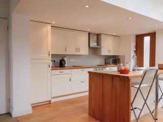 4 Peaslands Road - 1